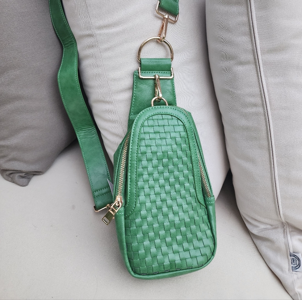 Pretty Simple Women's Waverly Emerald Woven Vegan Leather Sling Crossbody Bag - Picture 4 of 9